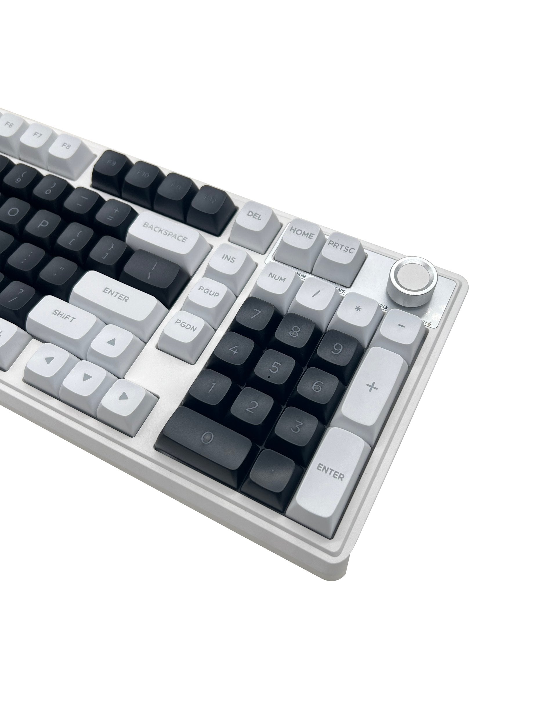 NÖRDIC Mekanisk tastatur med volumhjul, Bluetooth/kablet, US-layout