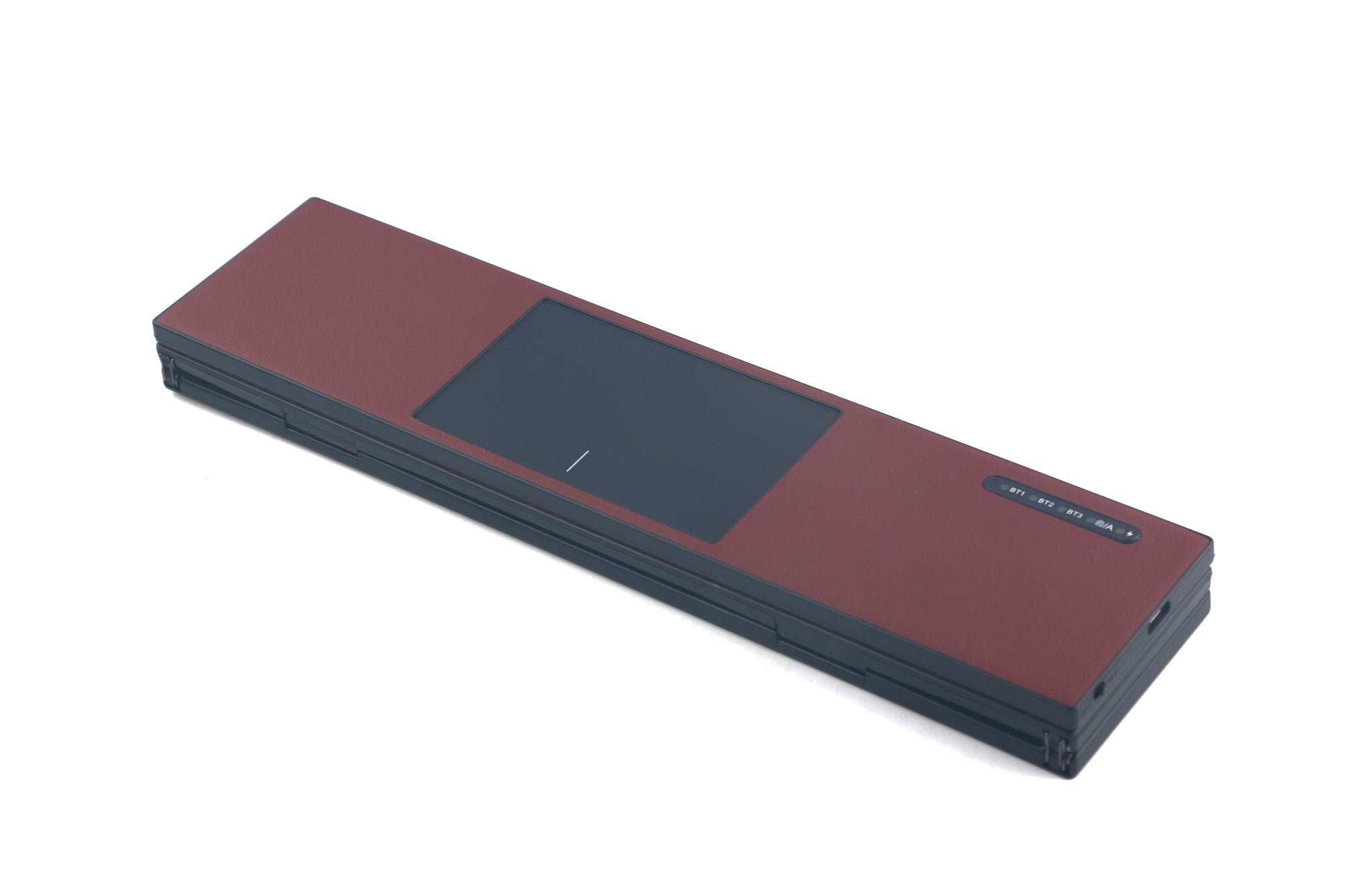 NÖRDIC sammenleggbart Bluetooth-tastatur med touchpad for iOS, Android, Windows, laptop, PC, nettbrett og smarttelefon, US-layout