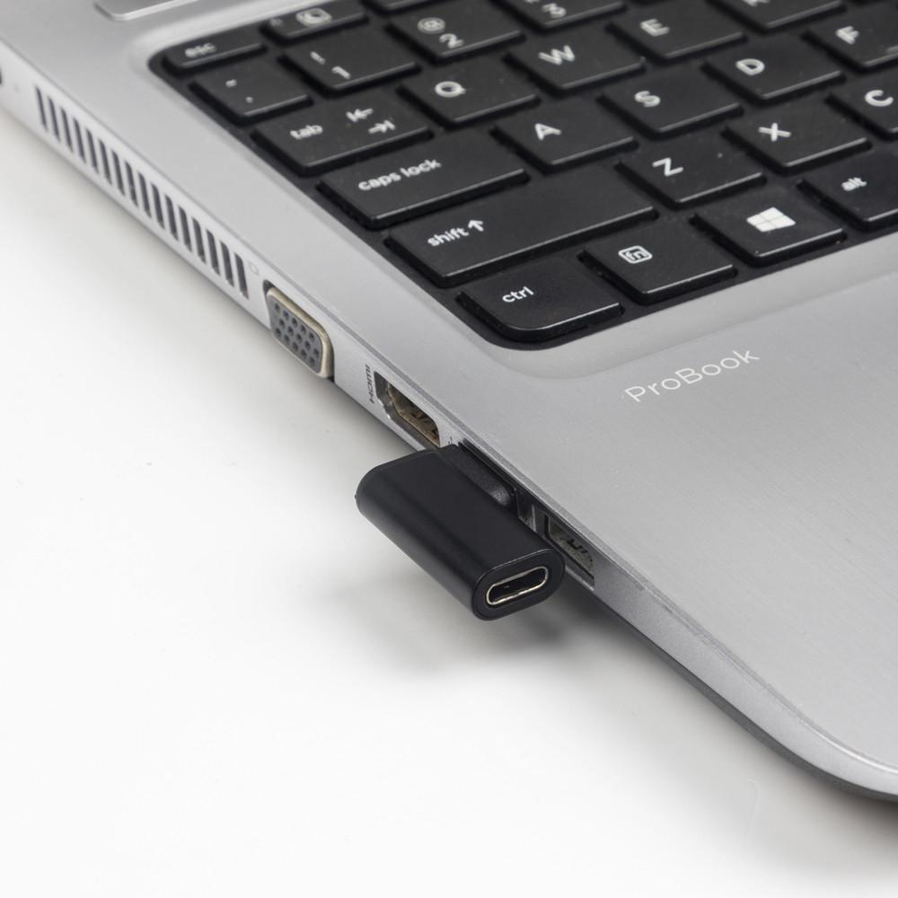 NÖRDIC USB-C hunn til USB-A hann vinklet adapter 90 grader