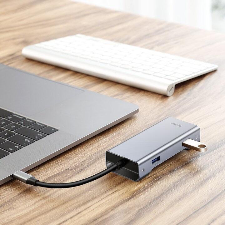 NÖRDIC 1 til 7 USB C Aluminium Docking Station 1xhdmi 4K 30Hz 1xrj45 Giga Ethernet 2xUSB 3.1 5GBP 1X USB C PD87W 1XSD / TF Kortleser Sølv