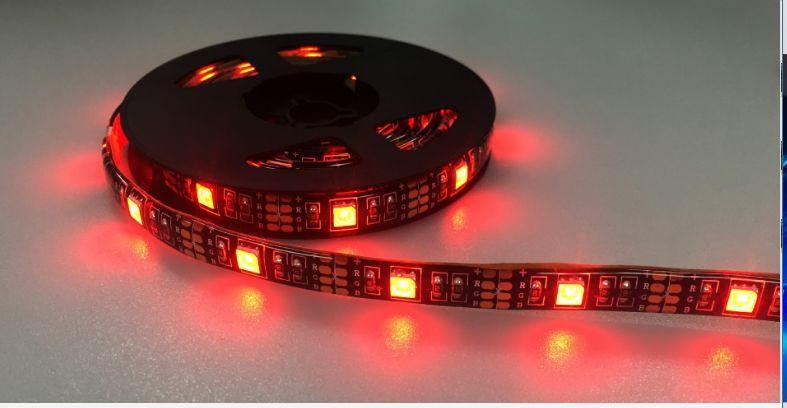 NÖRDIC RGB LED-liste 5M med fjernkontroll, 300 SMD LED på 5m, 20 LED-sløyfeposisjoner